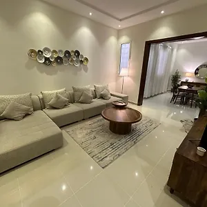 شقة فاخرة بغرفتين نوم في الملقا, الرياض